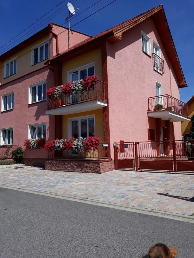 Apartmány BOSS Liptovský Mikuláš Exteriér fotografie